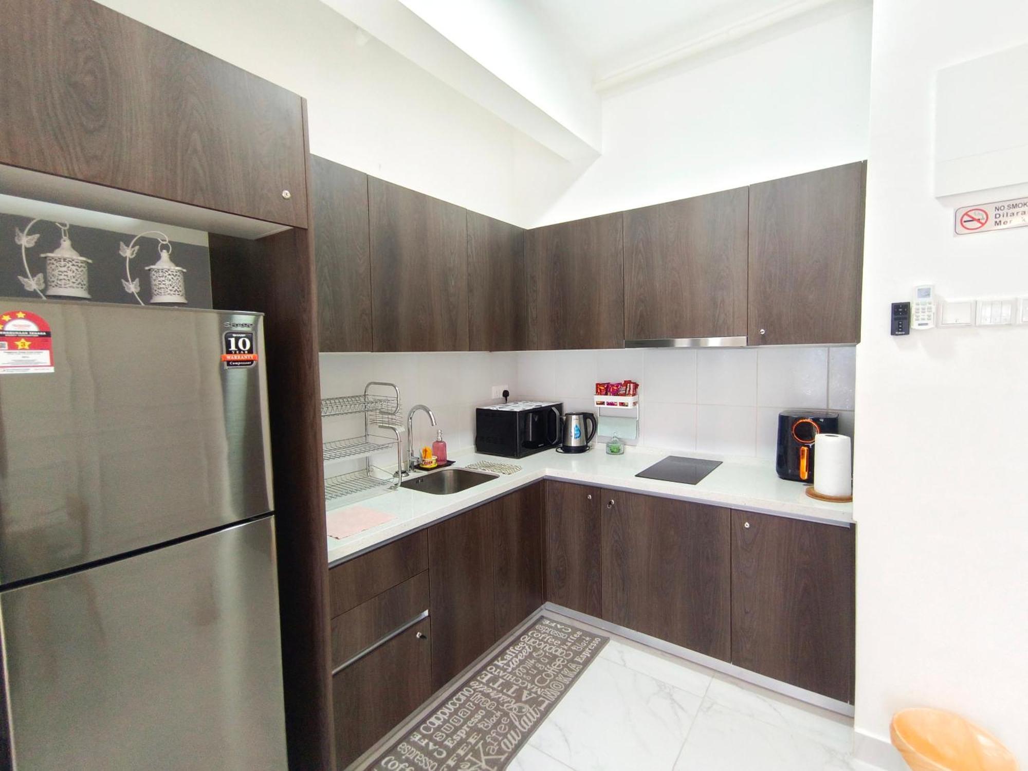 One Bedroom Troika Kota Bharu By Aghome, Modern Design Экстерьер фото
