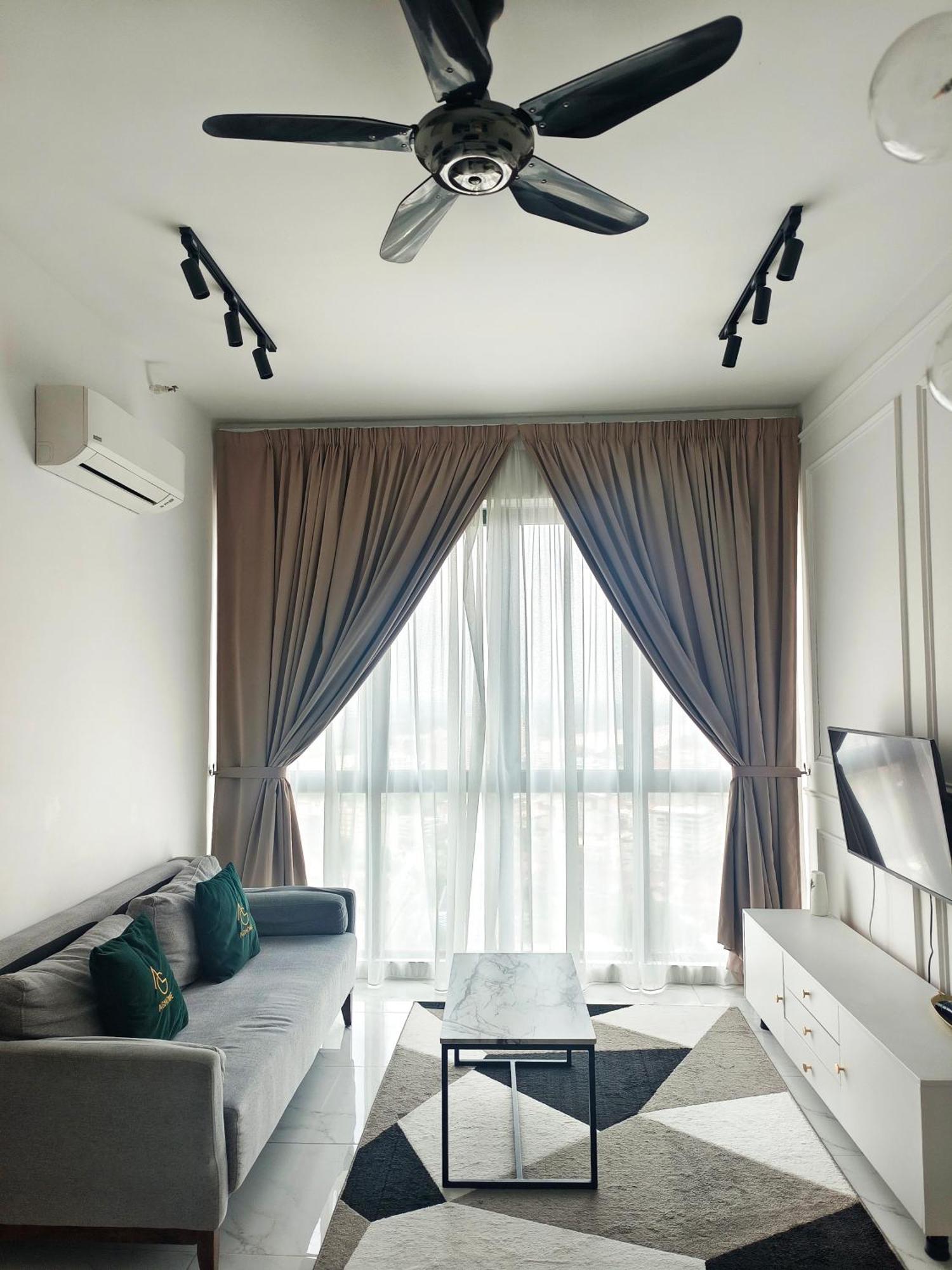 One Bedroom Troika Kota Bharu By Aghome, Modern Design Экстерьер фото